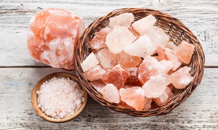 Pink Crystalline Himalayan Spa Salts Therapy